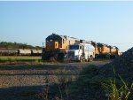 UP 308  2Sep2012  Sunday Morning in the Bellmead Yard